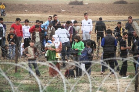 Suriye sınırından Türkiye'ye geçişler durduruldu