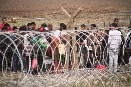 Suriye sınırından Türkiye'ye geçişler durduruldu