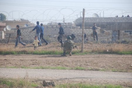 Suriye tarafından gelen kurşunlar 2 Türk vatandaşını yaraladı