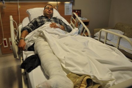 Suriye’de silahla vurulan Reuters kameramanı Adana’da tedavi ediliyor