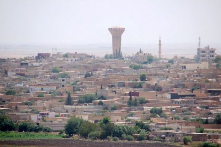 Suriye'deki patlama Nusaybin'i etkiledi, ilçe güne onarımla başladı