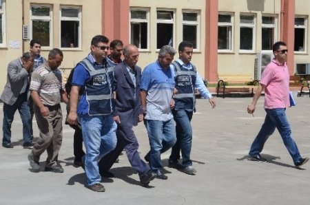 Suriye’den getirilen uyuşturucuyu satamadan yakalandılar