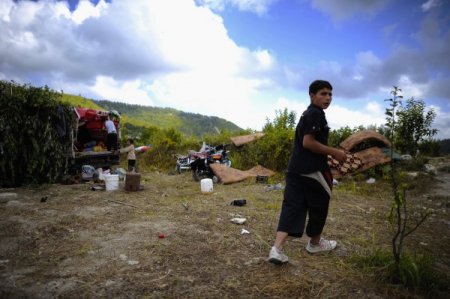 Suriyeden Tükiyeye Mülteci Akını Devam Ediyor
