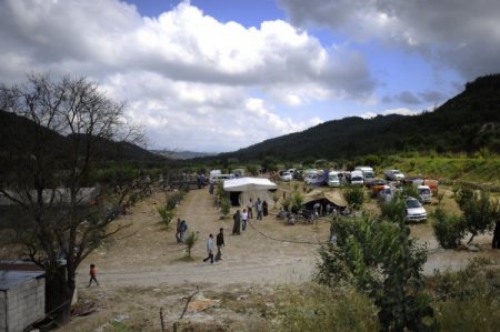 Suriyeden Tükiyeye Mülteci Akını Devam Ediyor