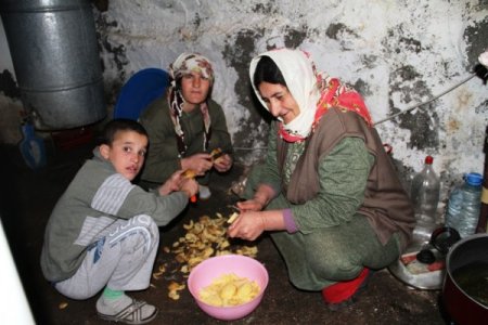 Suriyeli ailenin dramı yürekleri dağlıyor