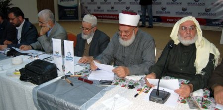 Suriyeli alimler toplandı: Savaşta haddi aşan uygulamalardan kaçınılacak