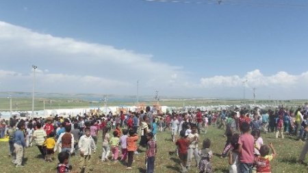 Suriyeli çocuklar, Gençlik Haftası kapsamında eğlendi