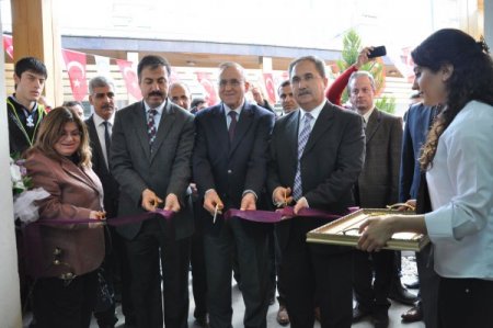 Suriyeli çocukların eğitimi için kurulan merkezde yeni sınıf kademeleri açıldı