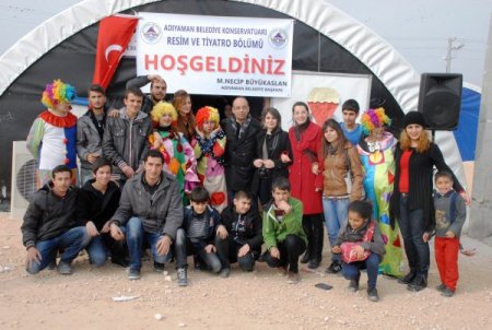 Suriyeli çocukların sevinci