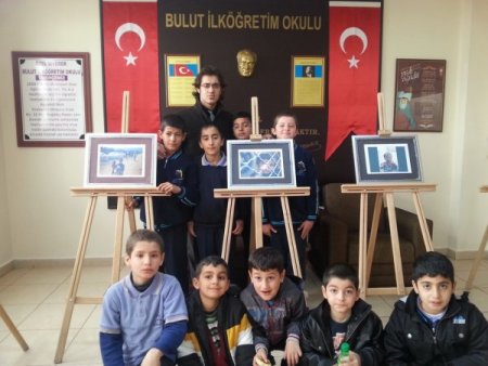 Suriyeli halkın acılarını resim sergisiyle paylaşıyorlar