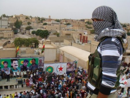 Suriyeli Kürtler, Esed'le devam ya da tamam için referanduma gidiyor