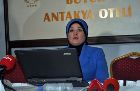 Suriyeli Milletvekili Bedevi: Suriye Ordusu Bir Aileye Hizmet Ediyor