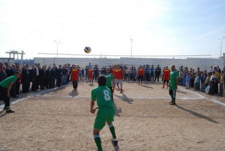 Suriyeli sığınmacılar bu toplarla savaşa değil spora yöneldi