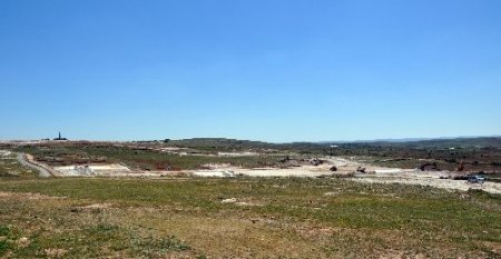 Suriyeli sığınmacılar için Midyat'ta kamp çalışmaları devam ediyor