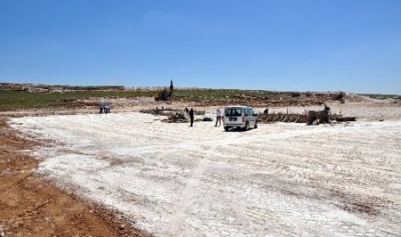 Suriyeli sığınmacılar için Midyat'ta kamp çalışmaları devam ediyor