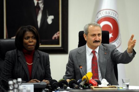 Suriyeli sığınmacılara Türkiye 609 milyon TL, dünya 30 milyon TL yardım yaptı