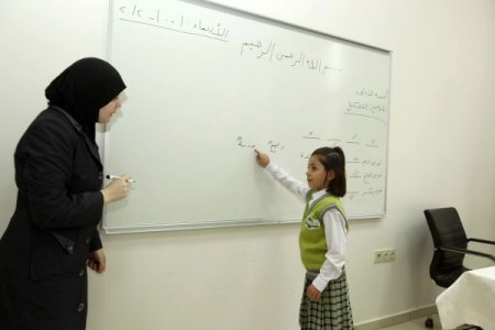 Suriyeliler, bilgi merkezi sayesinde sorunlarına çözüm buluyor