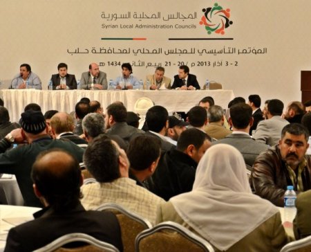 Suriyeliler, Halep’teki yerel yöneticileri belirlemek için sandık başına gitti