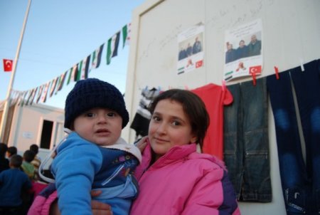 Suriyeliler demokrasiyle ilk sınav konteyner kentteki muhtarlık seçimine hazır