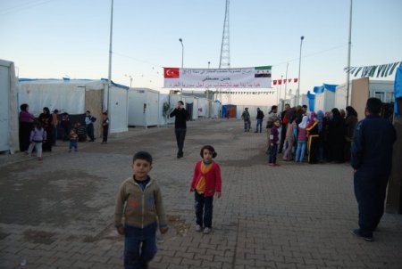 Suriyeliler demokrasiyle ilk sınav konteyner kentteki muhtarlık seçimine hazır