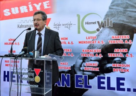 Suriyeliler için toplanan yardımları taşıyan konvoy yola çıktı