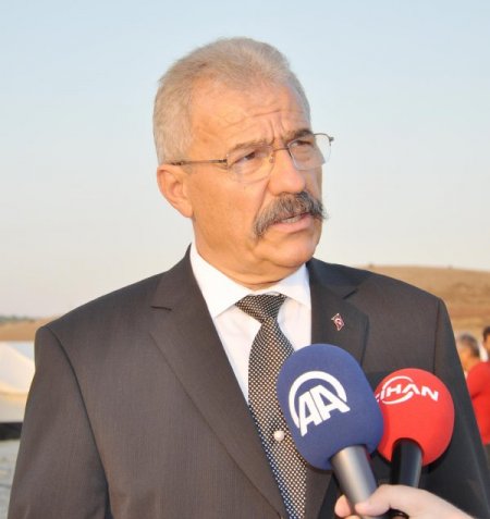 Suriyeliler okullar açılmadan çadır kente taşınacak