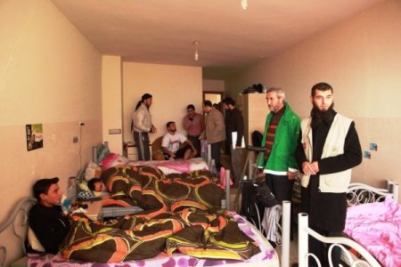 Suriyelilere para ve gıda yardımı yapıldı