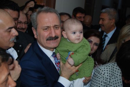 Suriyelilerin demokrasi heyecanına Zafer Çağlayan ortak oldu