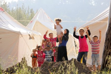 Suriyelilerin Yayladağı'ndaki Çadırkentte Bekleyişi Sürüyor