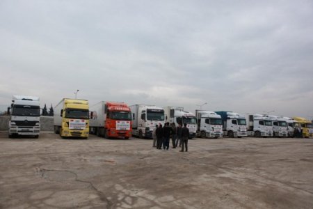 Suriye’ye 13 TIR yardım malzemesi gönderildi