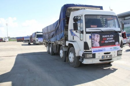 Suriye'ye en büyük yardım konvoyu Adana'dan gitti