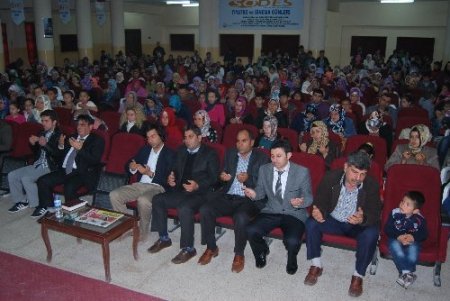 Suruçlu kadınlar Kutlu Doğum sevincine ortak oldu