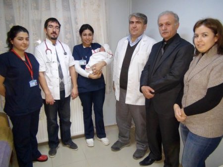 Suruç’ta yeni doğmuş bir bebeği sokağa terk ettiler