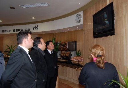 Sürücülere Canlı Yayın İle Trafik Eğitimi