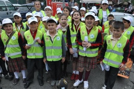 Sürücülere sözleşme imzalattılar