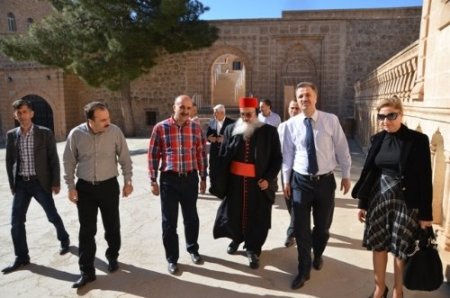 Süryani Metropoliti'nden çözüm sürecine destek