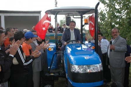 Suşehri Tarım Lisesi öğrencileri tarım aletlerine kavuştu