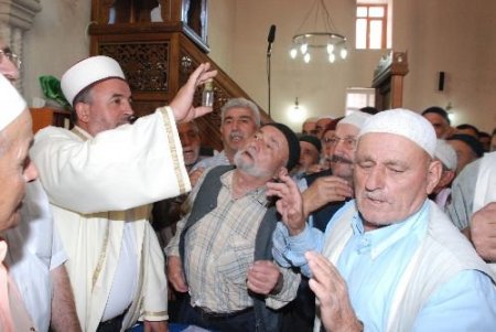 Suşehri'nde Sakal-ı Şerif Ziyarete Açıldı