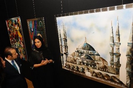 Suudi Arabistan Kralı’nın gelini, İstanbul’da resim sergisi açtı