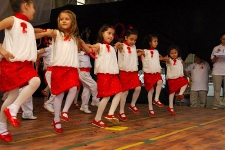 Suudi Arabistan'da 23 Nisan coşkuyla kutlandı