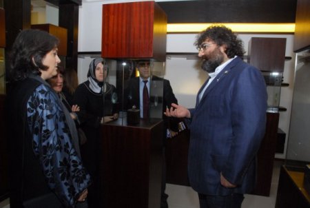 Suudi Arabistan'da Türk Tasarımı Mücevherler Sergilendi