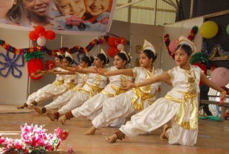 Suudi Arabistan’da "Uluslararası" 23 Nisan Kutlaması