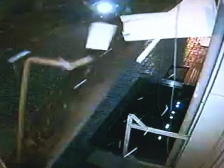 Tabela kazası kamerada (Özel)