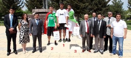 Tacikistan Milli Koşusu Gaziantep Üniversitesi’nde yapıldı