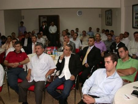 Taha Holding Genel Koordinatörü Kısacık: Çalışanlardaki Cep Telefonları Mal Sattığımız Patronlarda Yok