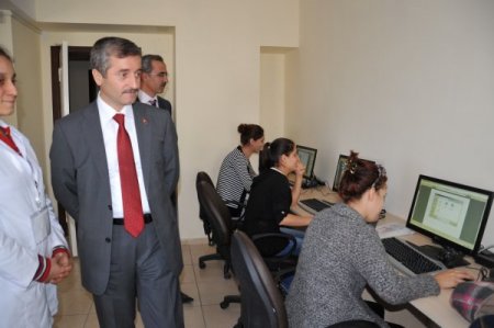 Tahmazoğlu, sosyal tesis ziyaretlerini sürdürüyor