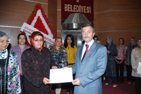 Tahmazoğlu:belediyelerin Görevi Park, Kaldırım Ve Temizlik Yapmaktan İbaret Değil