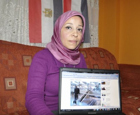 Tahrir Meydanı’ndaki Oğlunu Türkiye’den İzledi