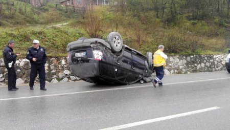 Takla atan araçtan burnu bile kanamadan çıktı