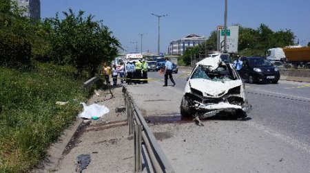 Takla atan otomobilden fırlayıp can verdi